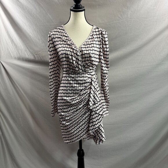 V-Neck Long Sleeve Allover Print Pleated Hem Mini Dress - Picture 5 of 6